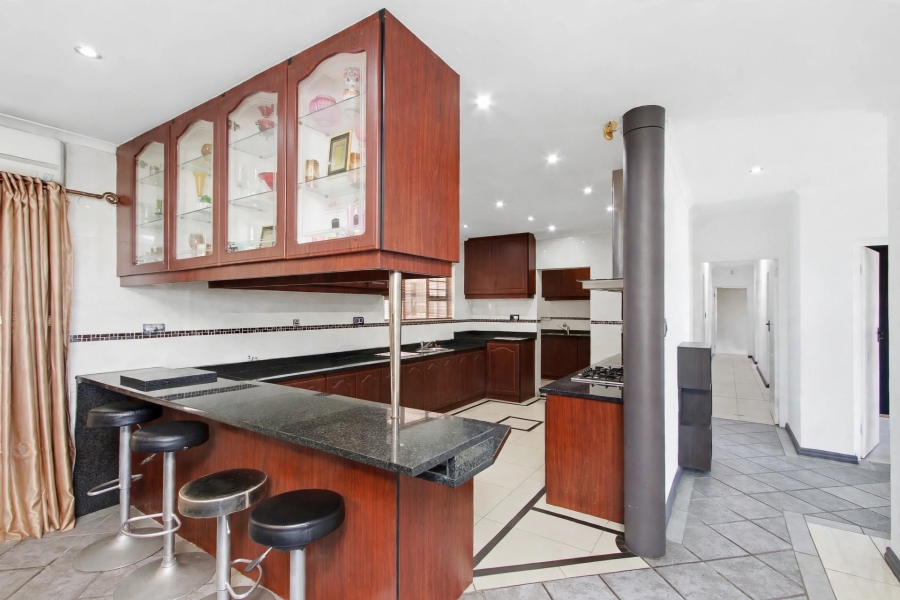 5 Bedroom Property for Sale in Fisher Haven Western Cape